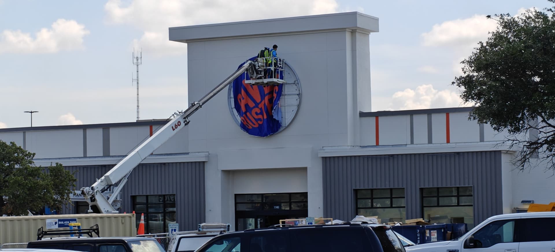 College Station Dave & Buster's announces fall opening date