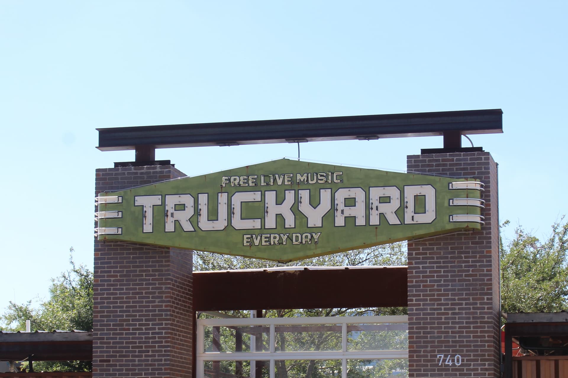 Truck Yard opens Richardson location with live music, food trucks