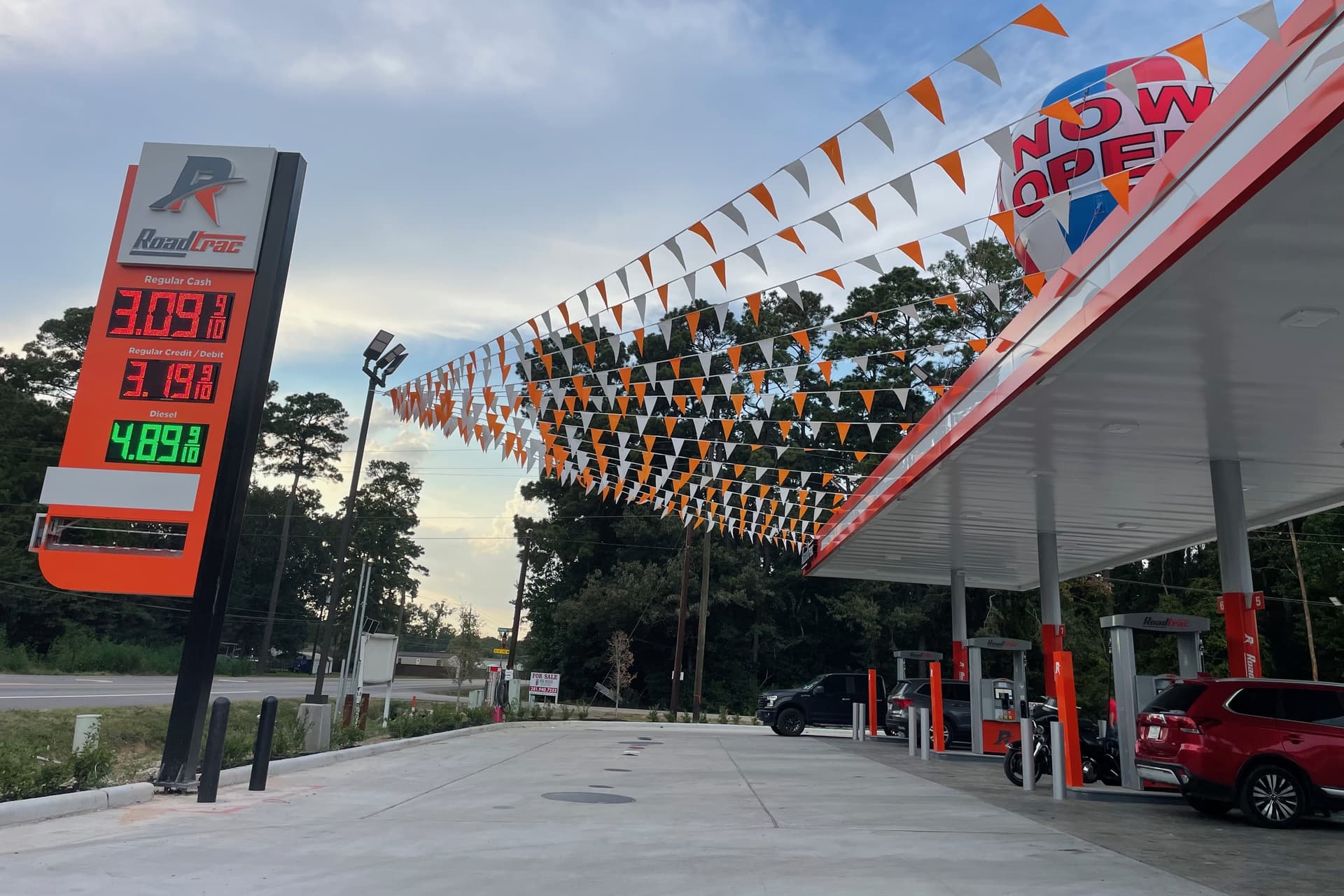 Roadtrac gas station, convenience store now serving customers in New Caney