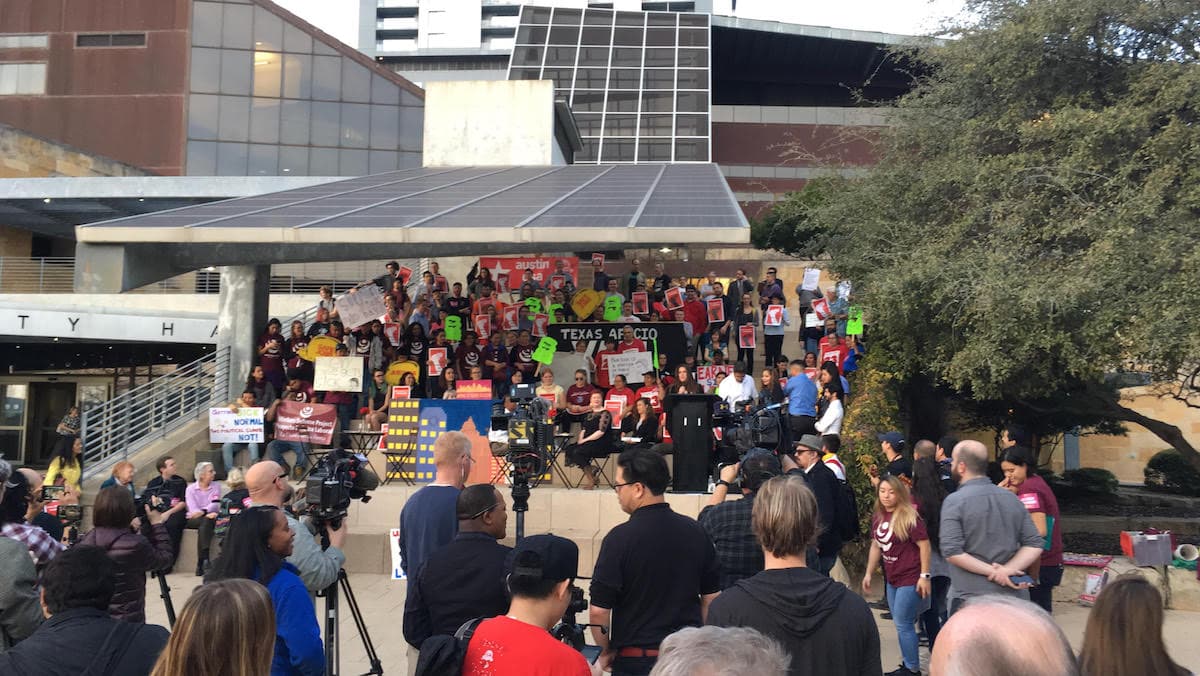 Austin urges an appeals court to allow its paid sick leave ordinance to take effect