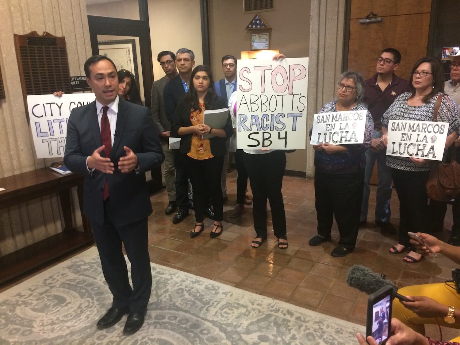 Federal appeals court's ruling upholds most of Texas' 'sanctuary cities' law