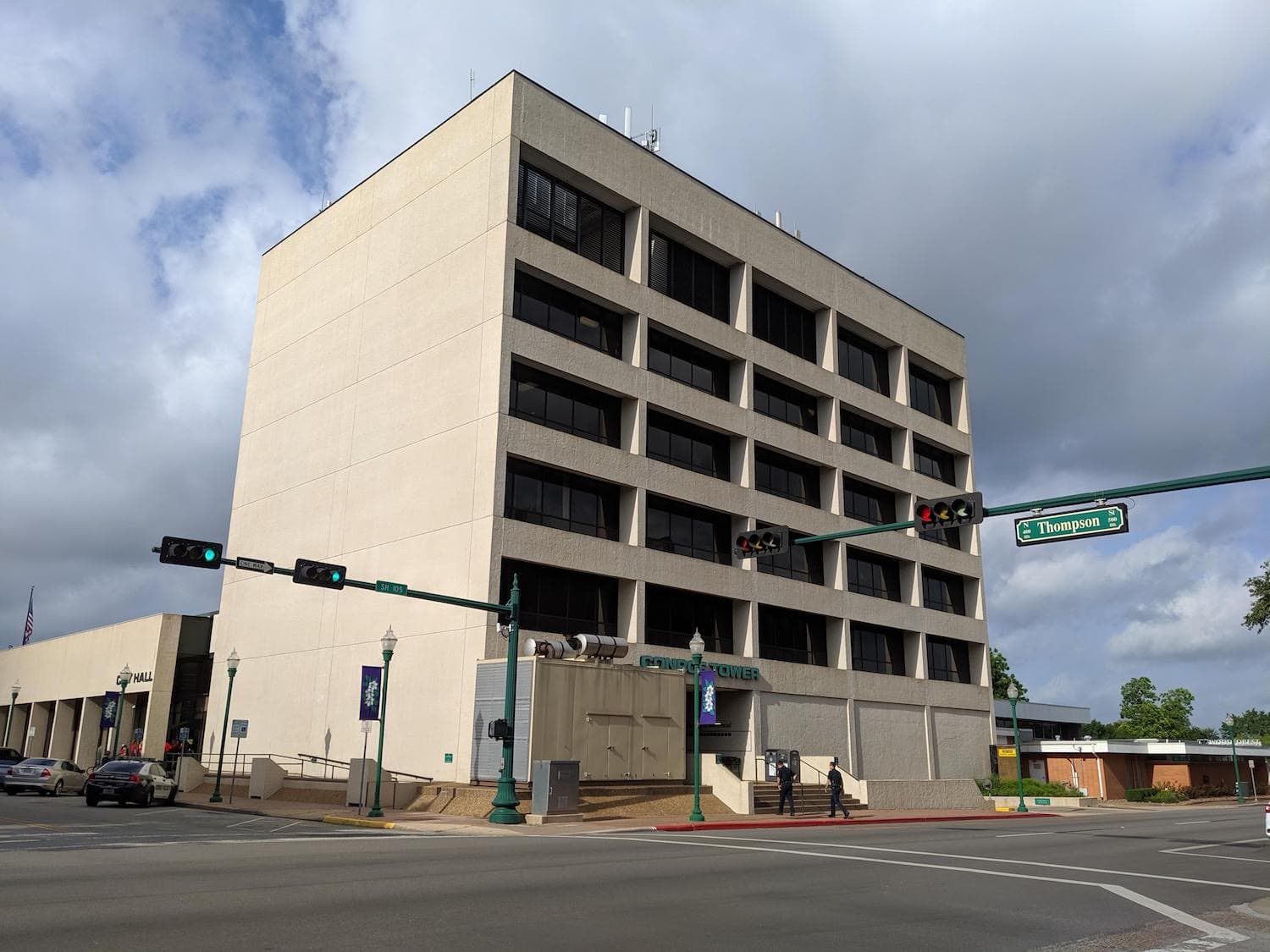 New Conroe law puts density cap on townhome and duplex development