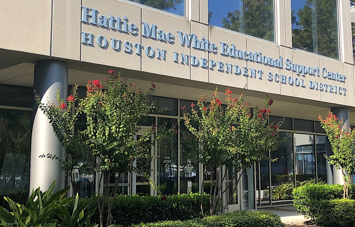 Texas education officials recommend replacing Houston ISD's elected school board