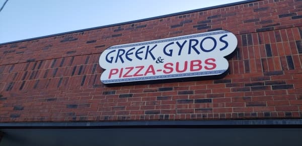 Greek Gyros restaurant opens in Georgetown