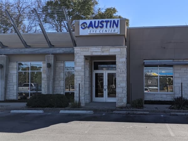 Eye center specializing in cataract and retinal surgery opens on Anderson Mill Road