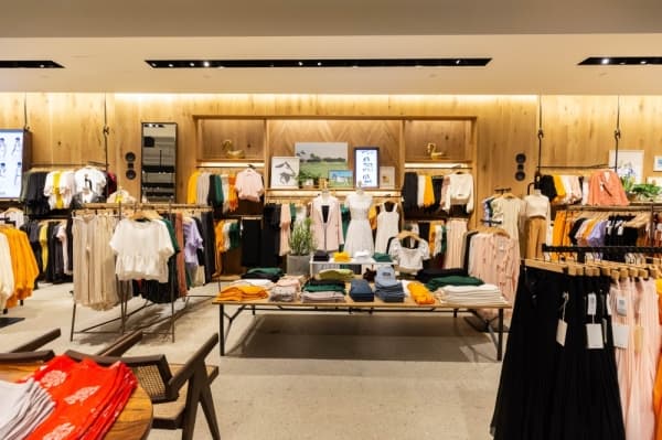 Women's fashion chain Aritzia comes to The Galleria