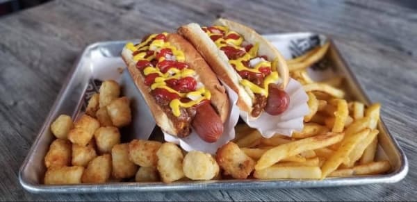 Crave Hot Dogs & Barbecue sets grand opening date in Westlake Marketplace