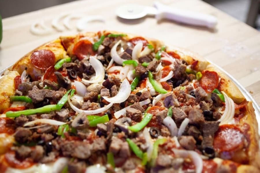Wise Guys Pizzeria in Grapevine marks 5 years while adapting to coronavirus