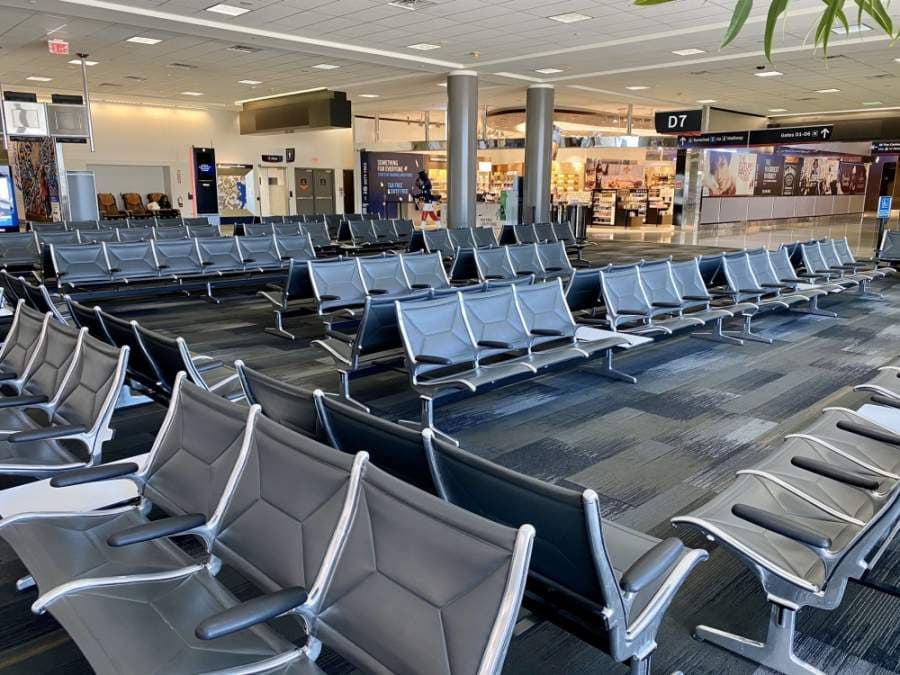 Passenger data shows Houston airports saw about 50% decline in travelers March 2019-20