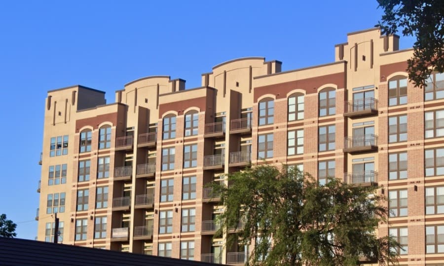 Houston-area apartment rents continue to fall amid COVID-19 in May