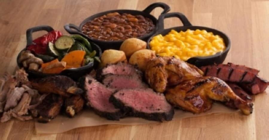Barbecue eatery Tri Tip Grill opens Richardson location in CityLine