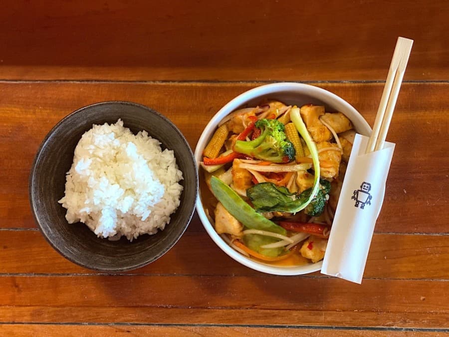 Robot Noodle takes over Blackbird Izakaya spot in the Heights