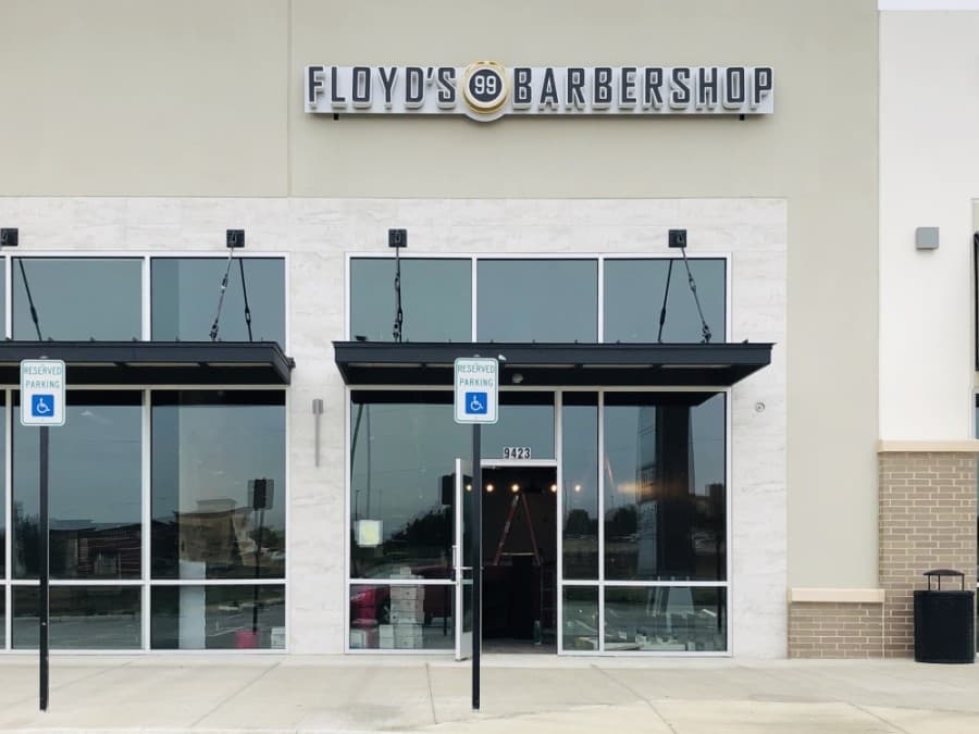 Floyd's 99 Barbershop opens first location in north Fort Worth