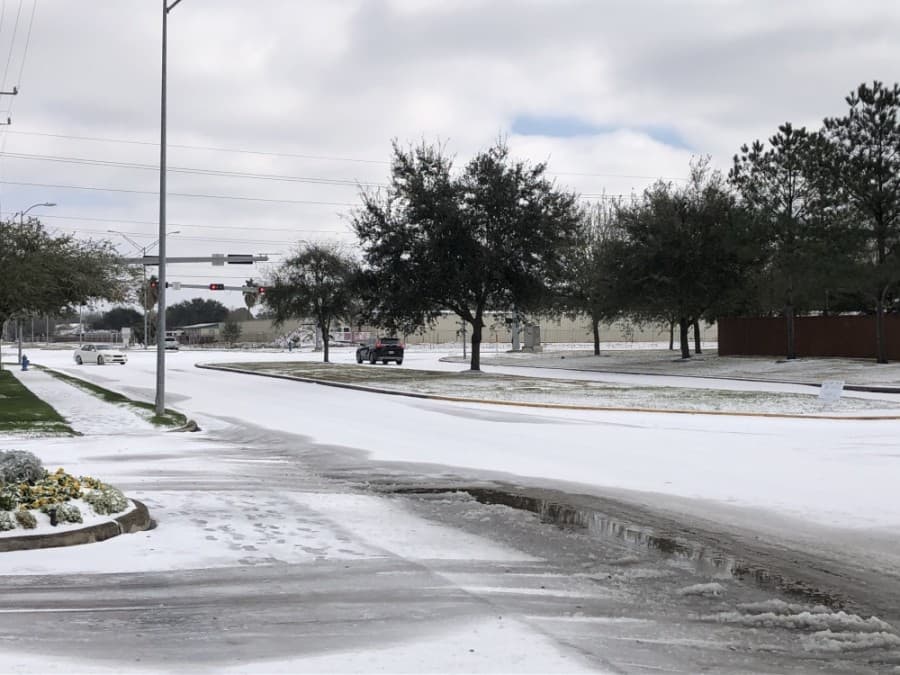 GALLERY: Sugar Land, Missouri City covered in snow following winter storm Feb. 15