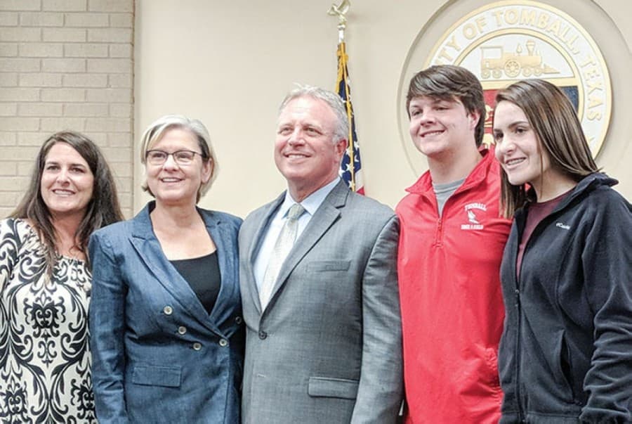 Tomball City Manager Rob Hauck dies in single-vehicle crash