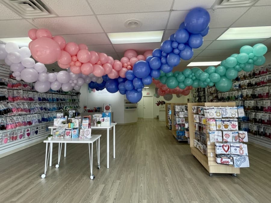 Balloon shop now serving Cedar Park, plus 2 more business openings
