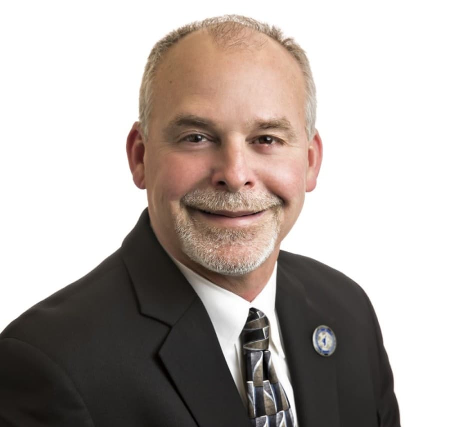 Friendswood ISD honors former board member Mike Shaw