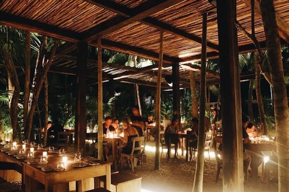 Hugo's Lost Colony opening in Highland Village