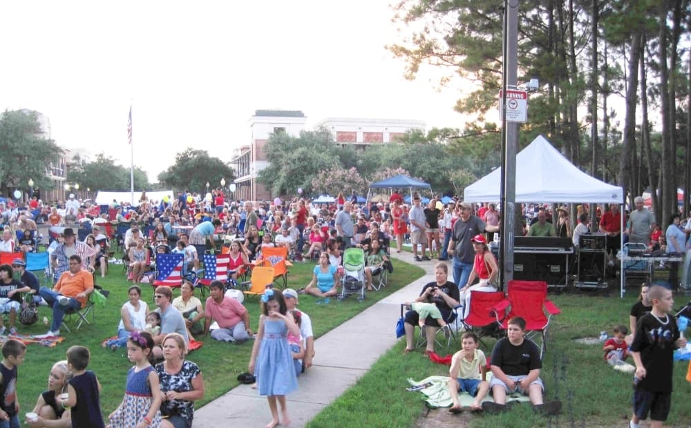 Fourth of July festivities, Movies Under the Moon: 8 events, things to do in the Lake Houston area in June, July