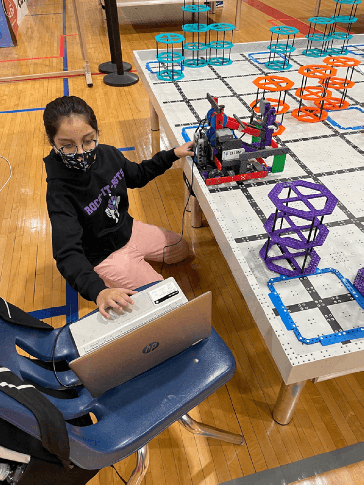 Clear Creek ISD students win awards at world, regional robotics competitions