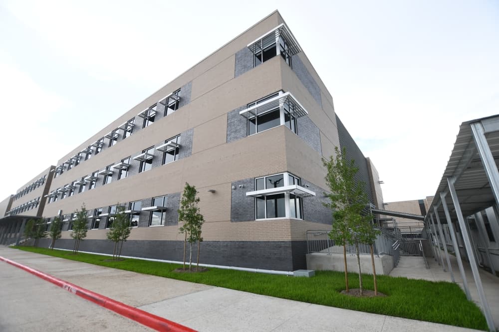 New Bellaire High School opens to Houston ISD students this fall