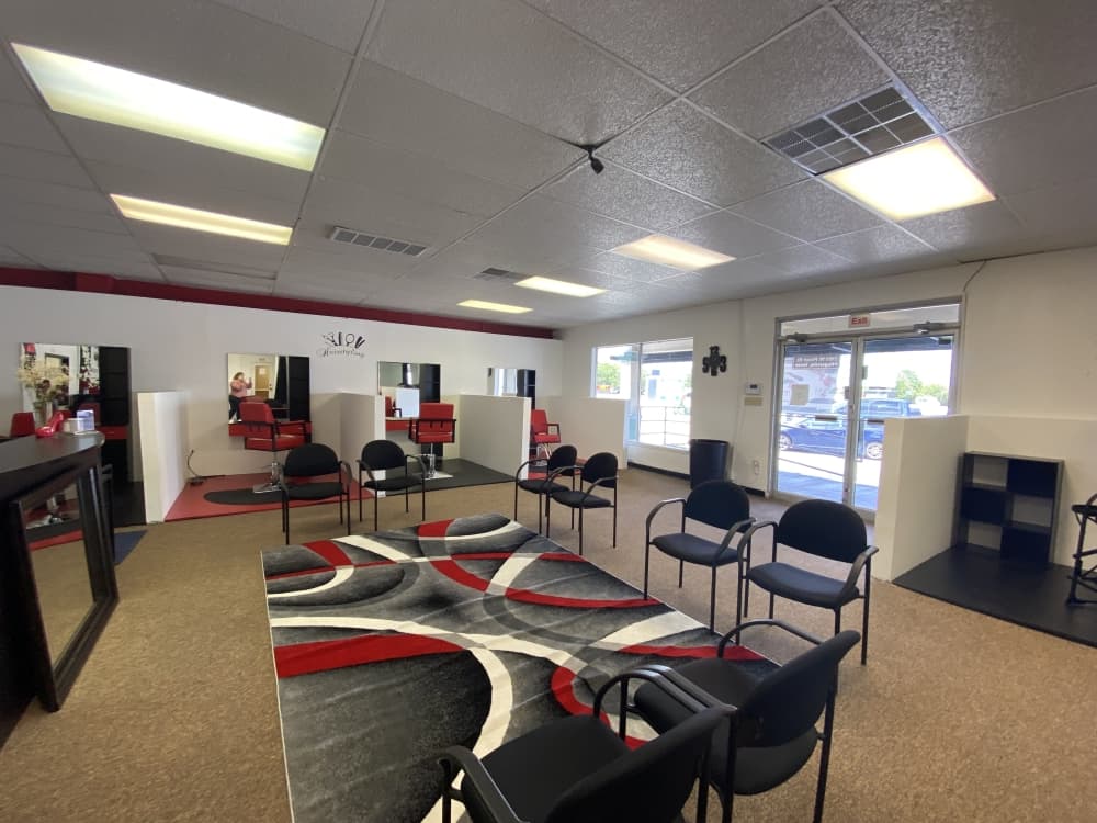 Picture Perfect Studio selfie station, beauty bar opens in Pflugerville
