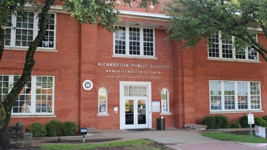 Texas attorney general announces lawsuit against Richardson ISD over mask mandate in schools