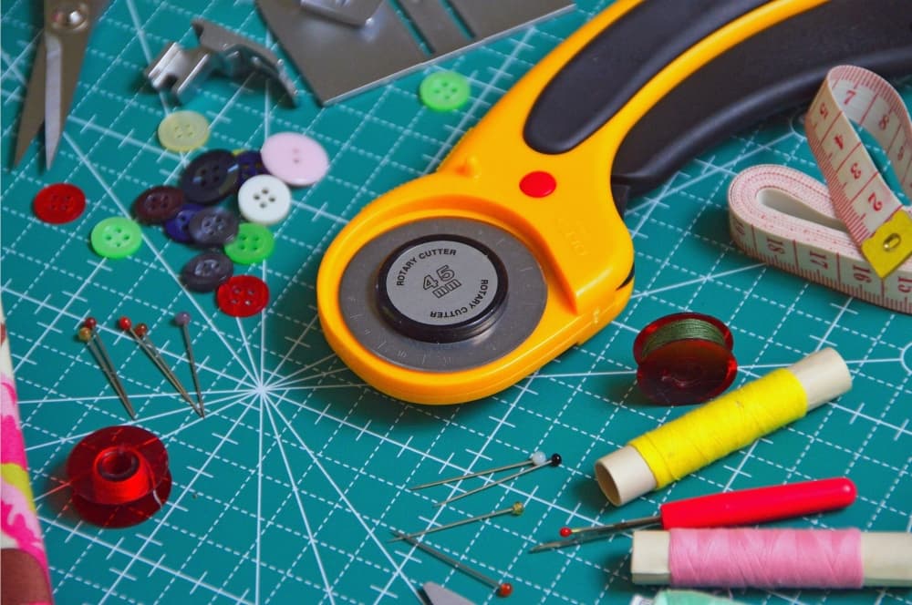 Bobbins & Threads quilting, craft store coming soon to Cy-Fair