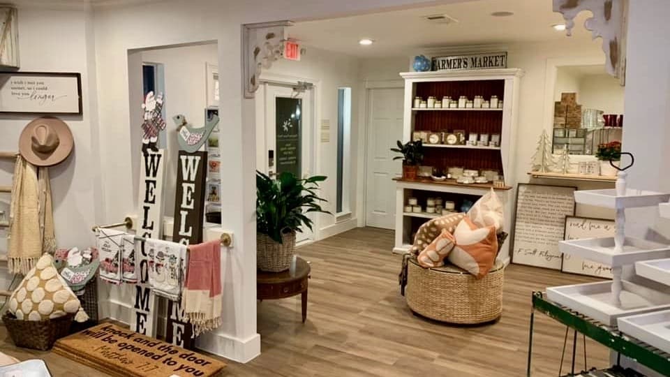 Magnolia Flower Patch and Boutique now open on FM 1488