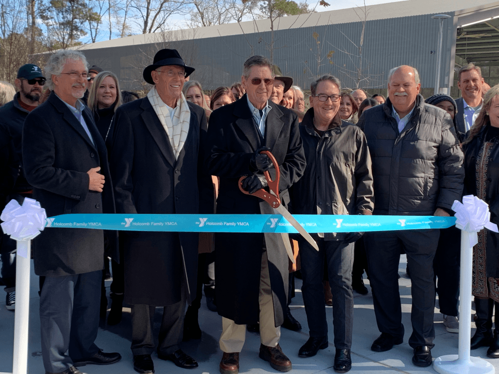 Holcomb Family YMCA in The Woodlands area celebrates ribbon-cutting