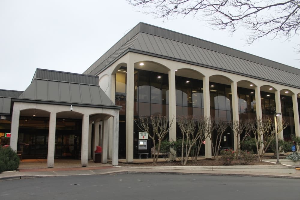 City hosting party for Helen Hall Library's 50th anniversary