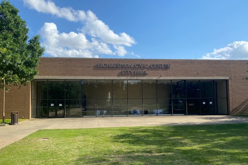 Richardson announces service changes ahead of holidays