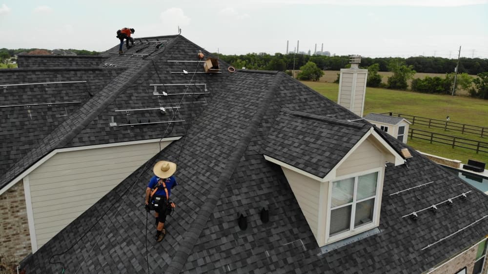 As electricity prices soar, Houstonians are turning to solar power