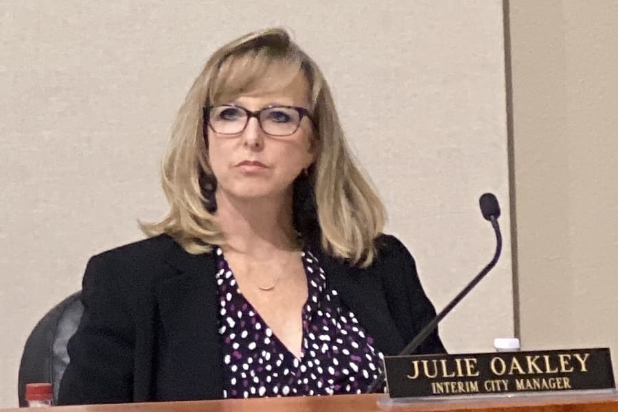 Lakeway City Manager Julie Oakley announces resignation in September