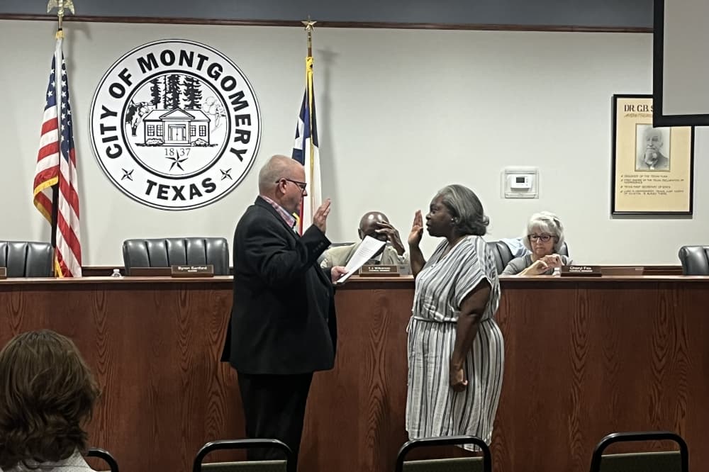 Patricia Easley sworn into Montgomery City Council Place 5