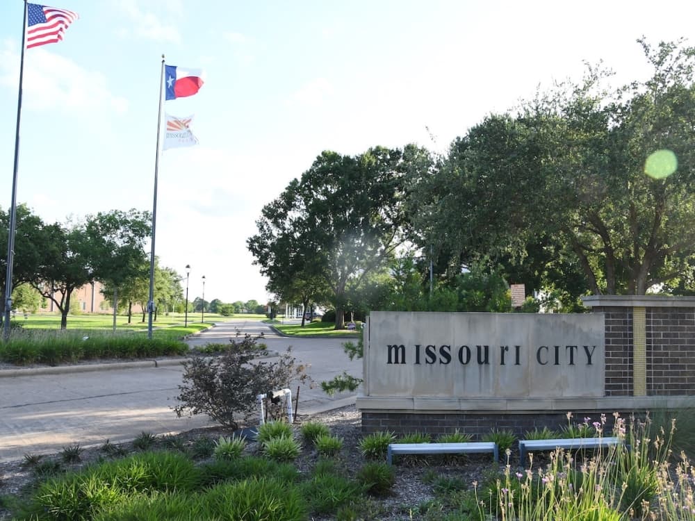 Missouri City City Council approves contract for City Hall street reconstruction