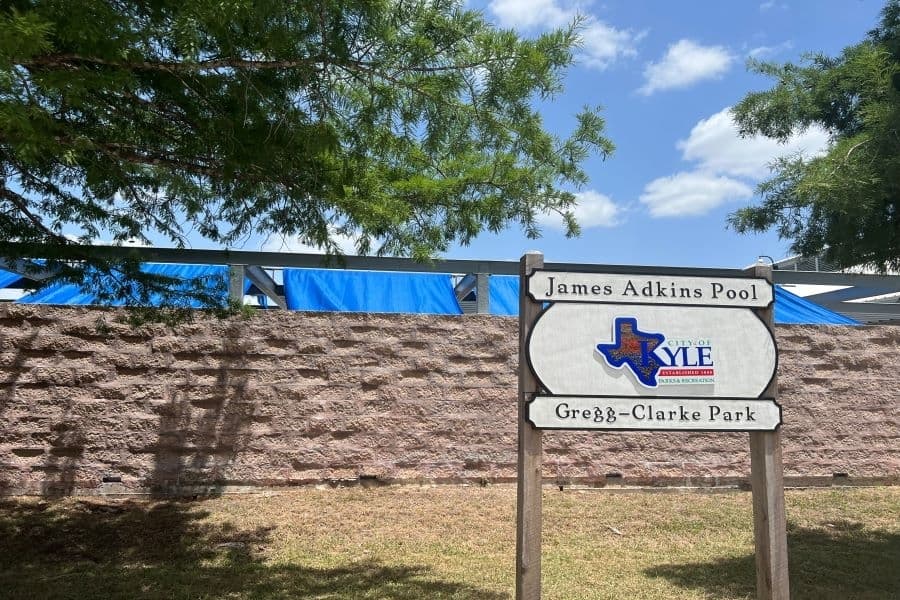 Kyle City Council, Hays County commissioners sign onto interlocal agreement for improvements from 2020 bond