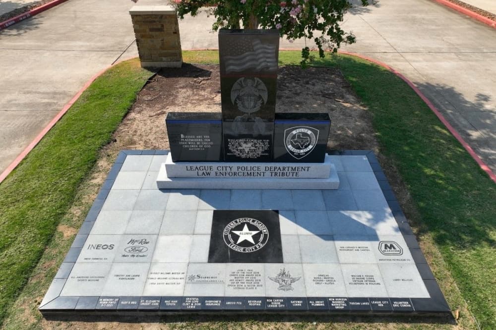 League City Police Department unveils monument