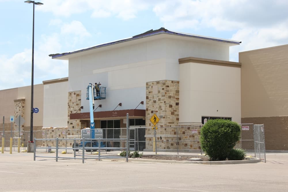 Goody Goody Liquor aims for October opening in Valley Ranch Town Center