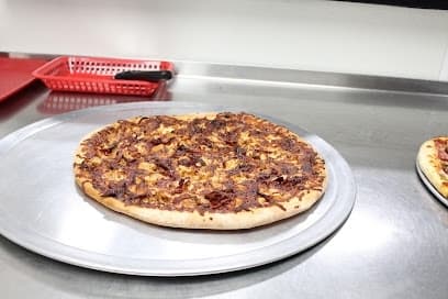 Pizza Stop offers late-night pizza at new Richardson location