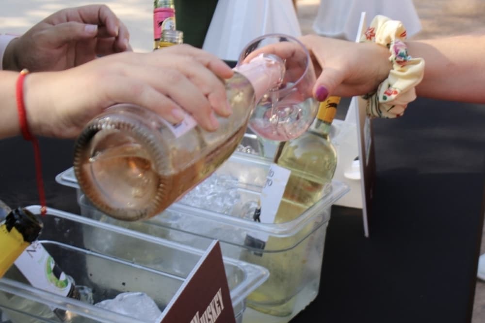 Stone Oak retailers to host Wine and Whiskey Walk Oct. 6