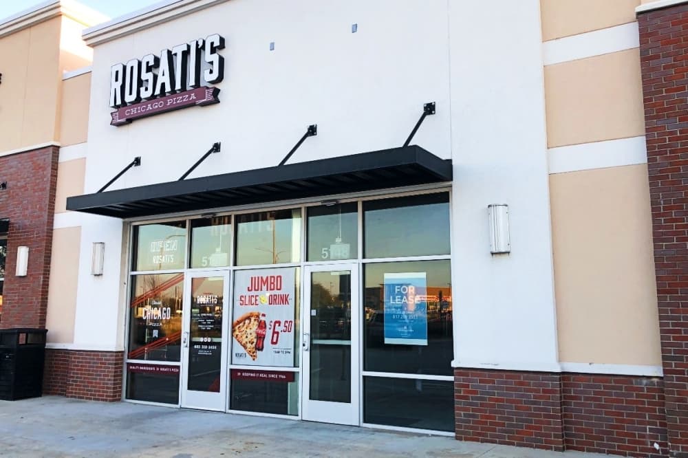 Rosati’s Pizza serving Chicago-style pizza on Fort Worth’s Golden Triangle Boulevard