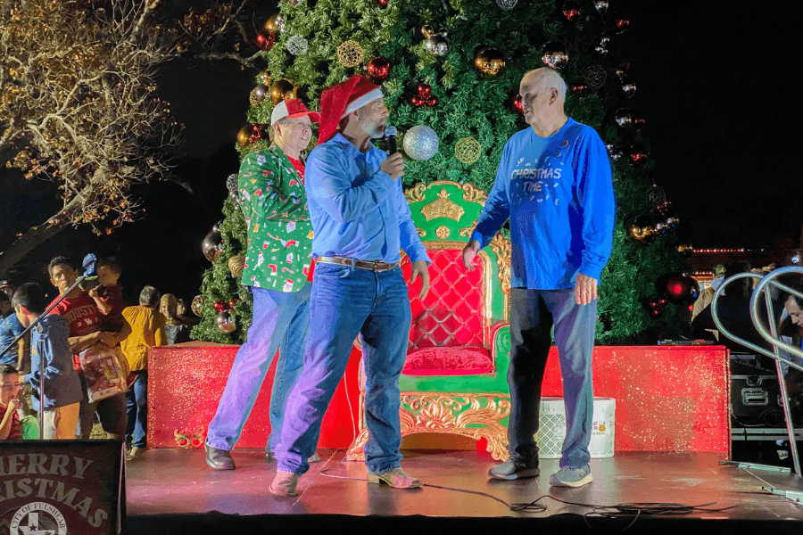 City of Fulshear brings back nostalgic, holiday feel with downtown lights, tree lighting ceremony