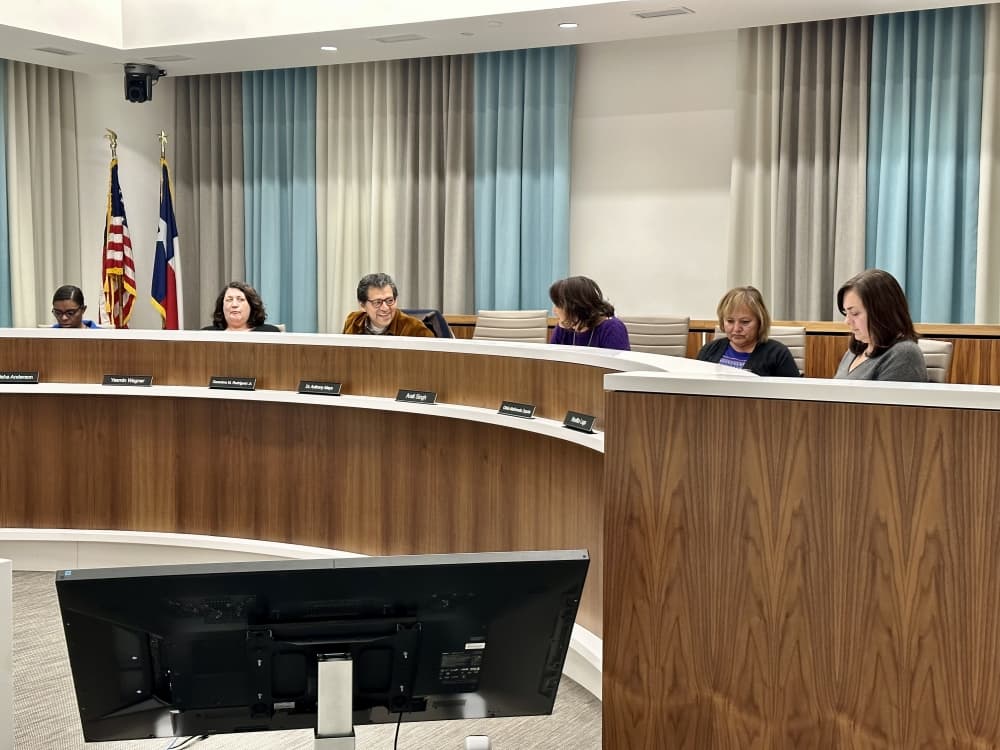 Search for superintendent begins again for Austin ISD