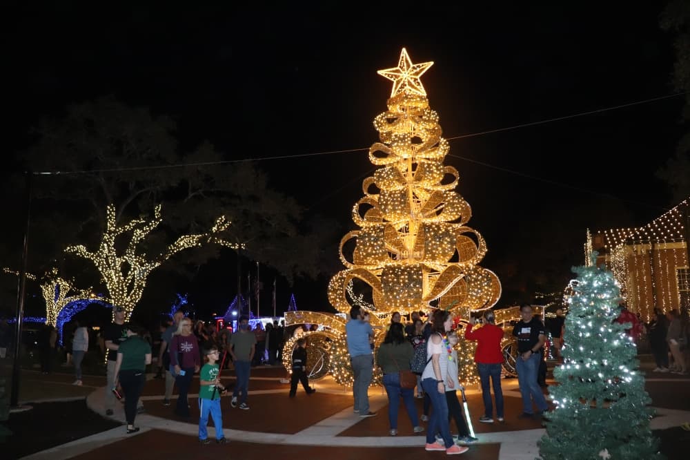 Kyle kicks off 25 Days of Christmas full of holiday festivities