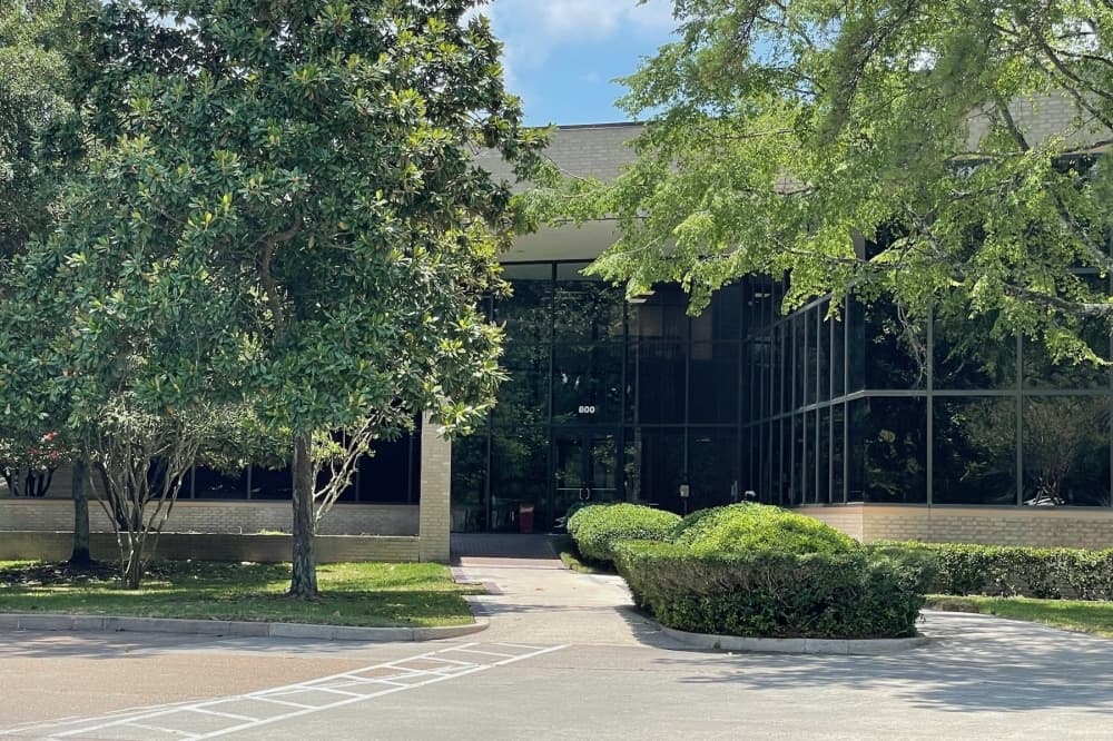 Ellie Mental Health celebrates opening of new Kingwood practice