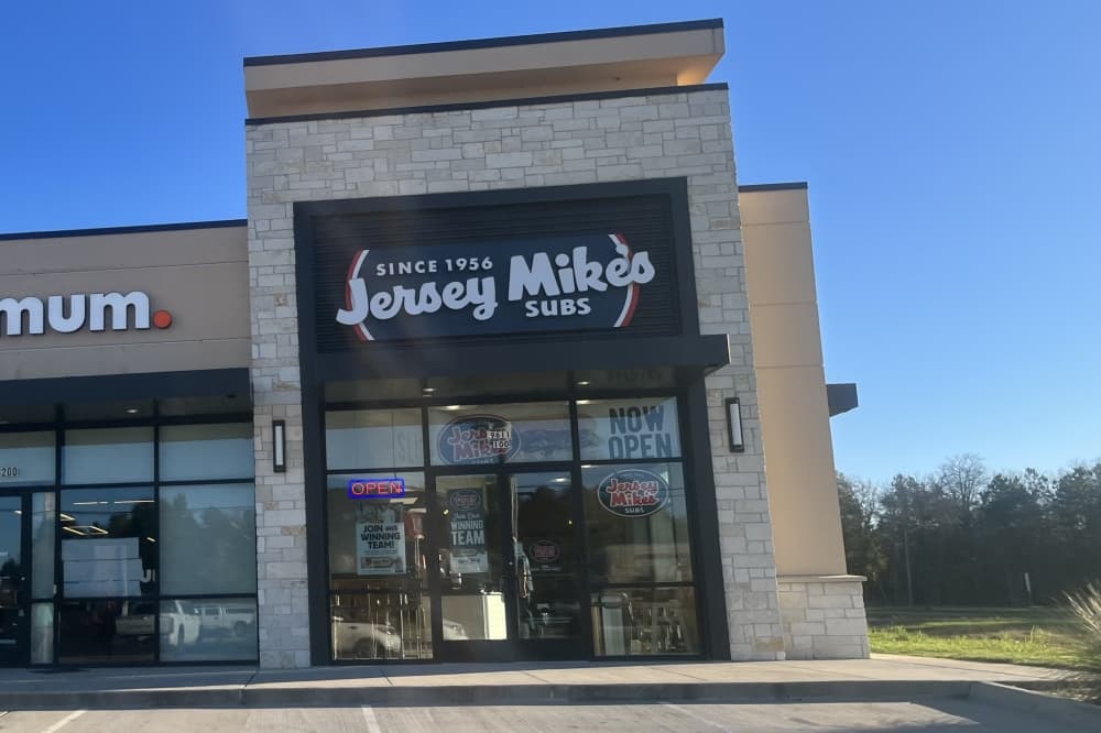Jersey Mike's is now serving subs in Willis