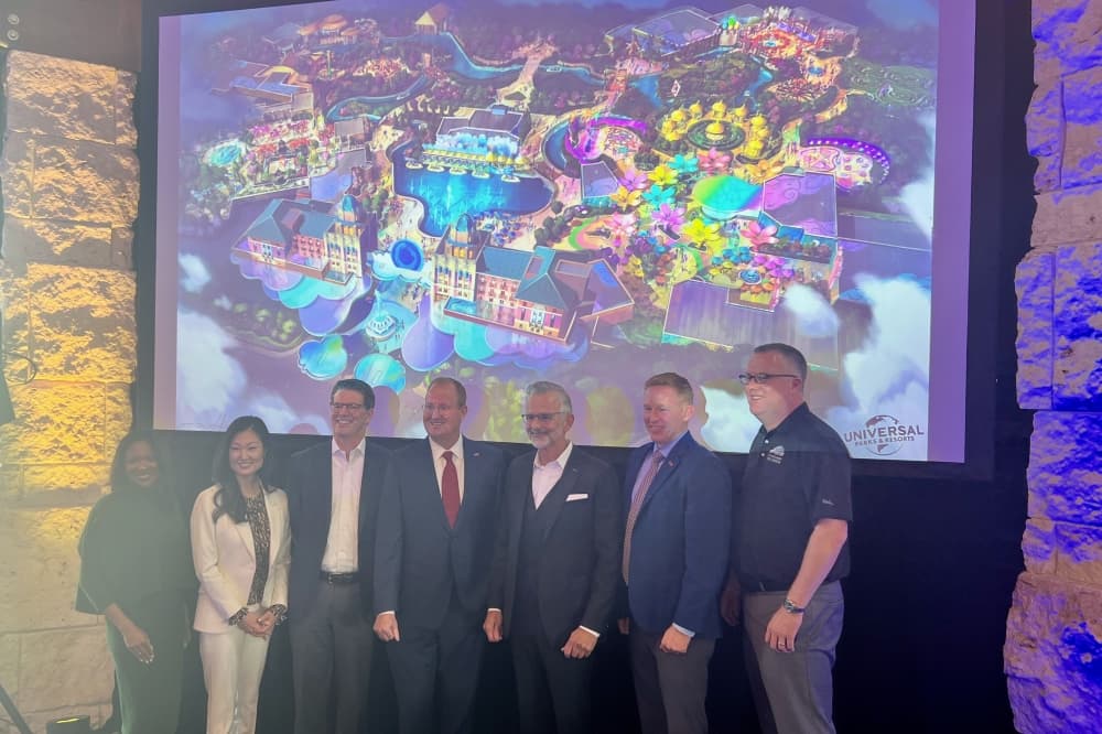 Frisco reels in new Universal theme park