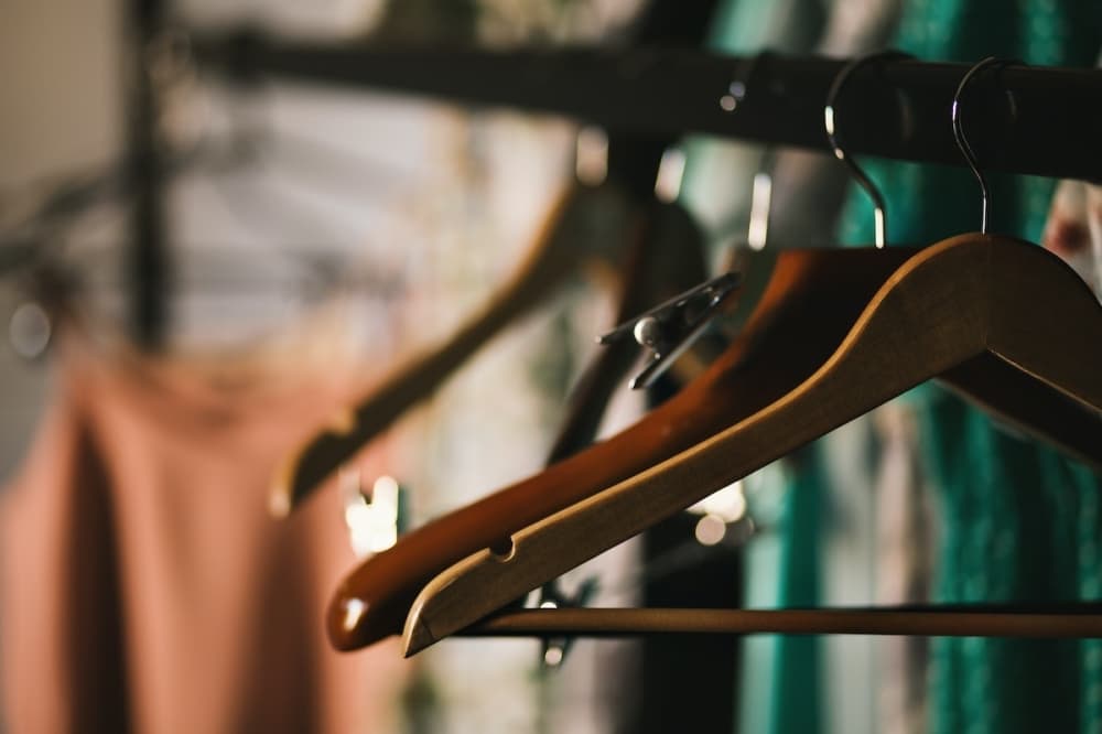 Chicago-based clothing retailer Akira opens new store at Baybrook Mall
