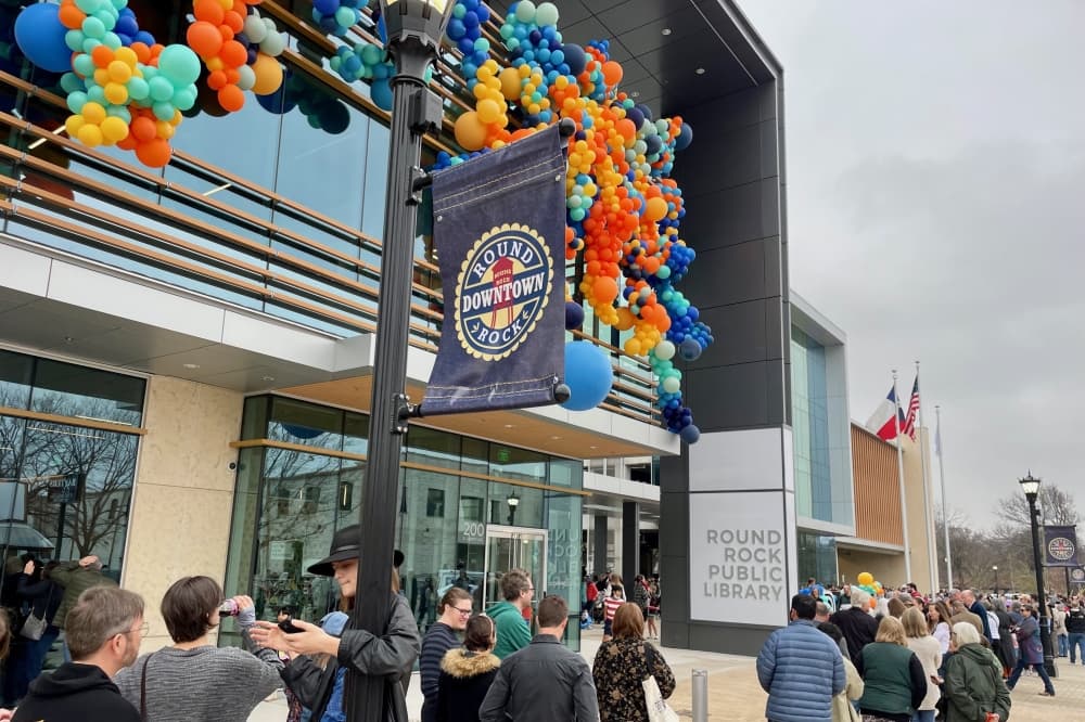 Round Rock Public Library opening weekend draws over 11,000 visitors